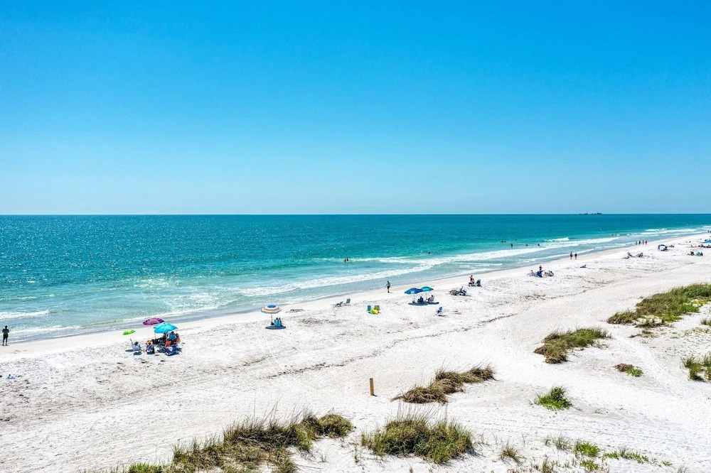 Chasing Waves managed by Beach Retreats