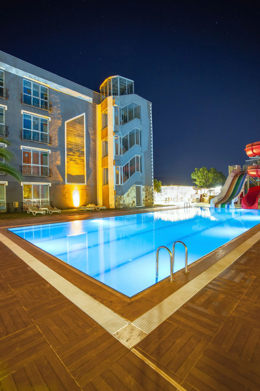 Aqua Nina Resort Hotel