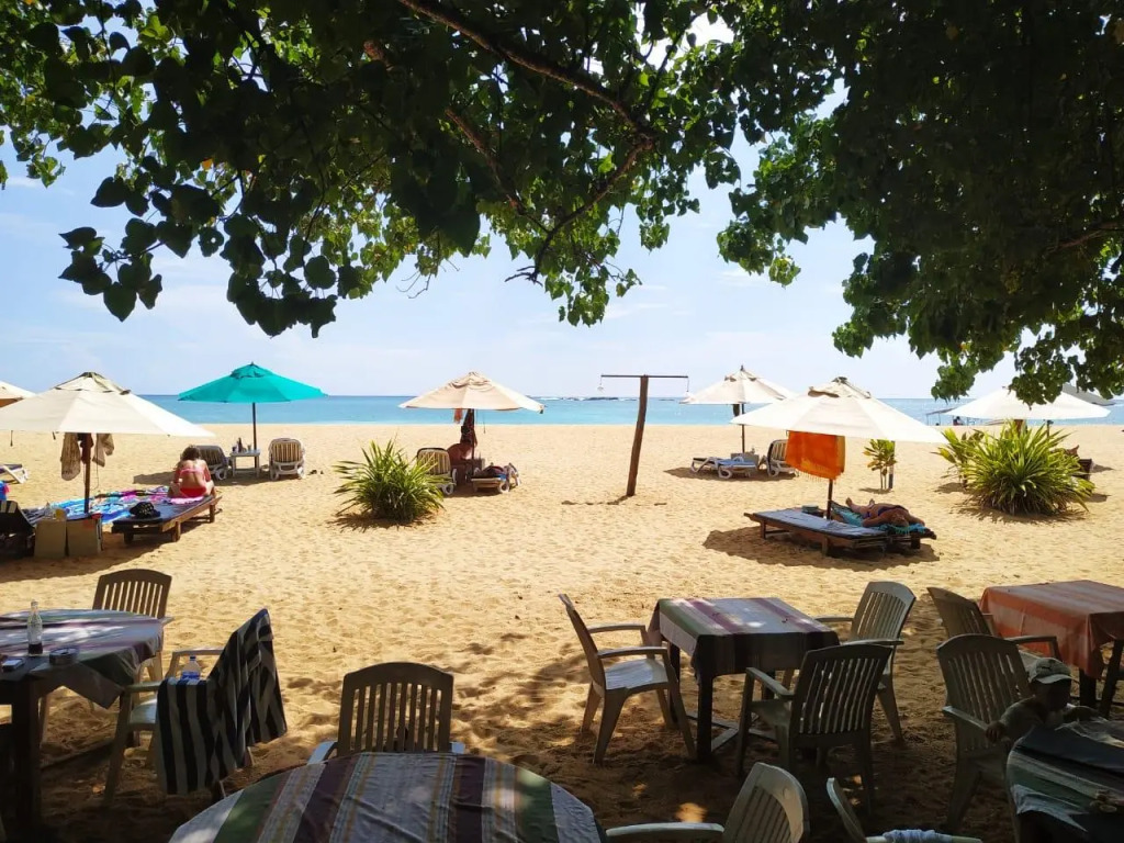 Full Moon Resort
