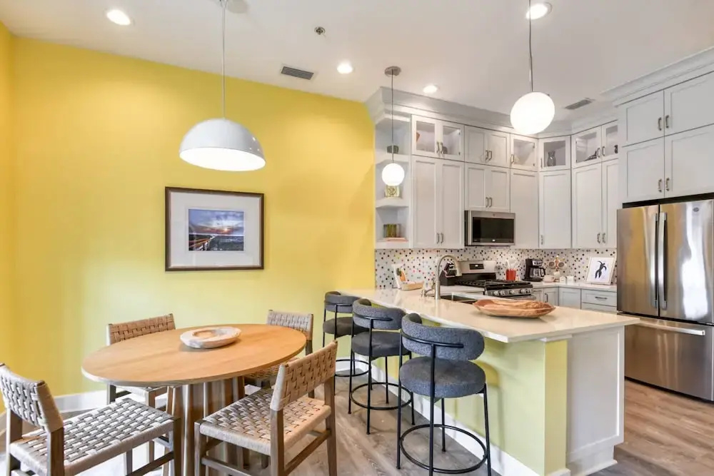 61 Spanish St. Unit A