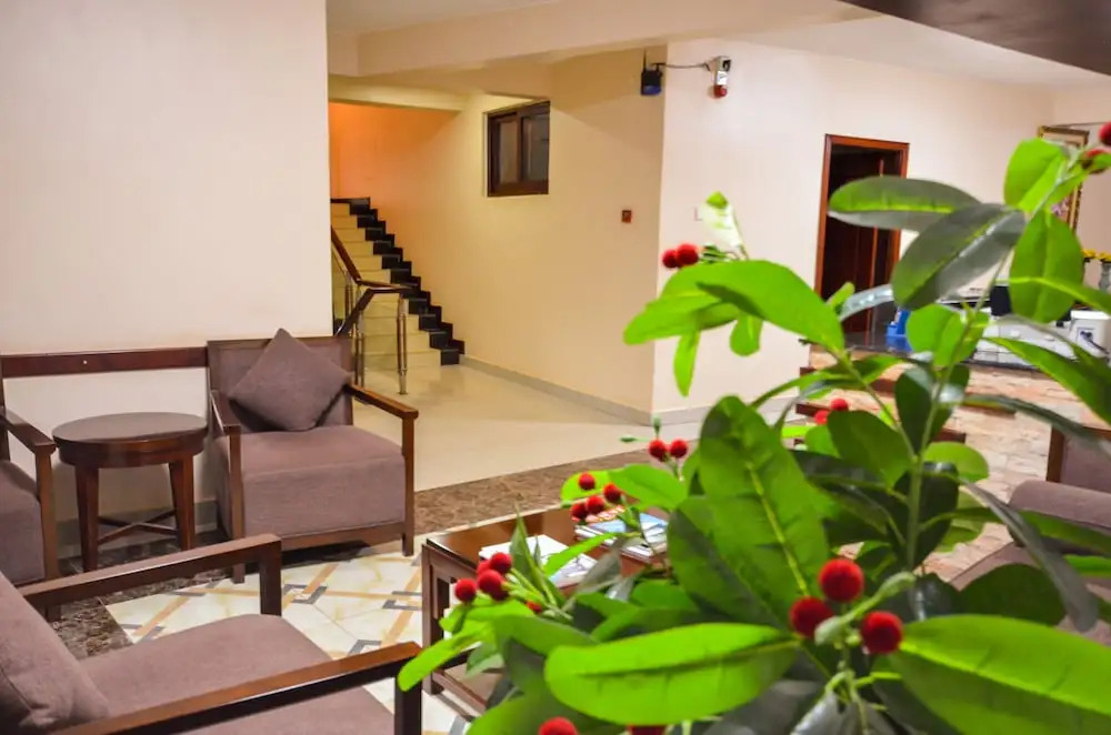 OYO 16061 Hotel Holly Hock