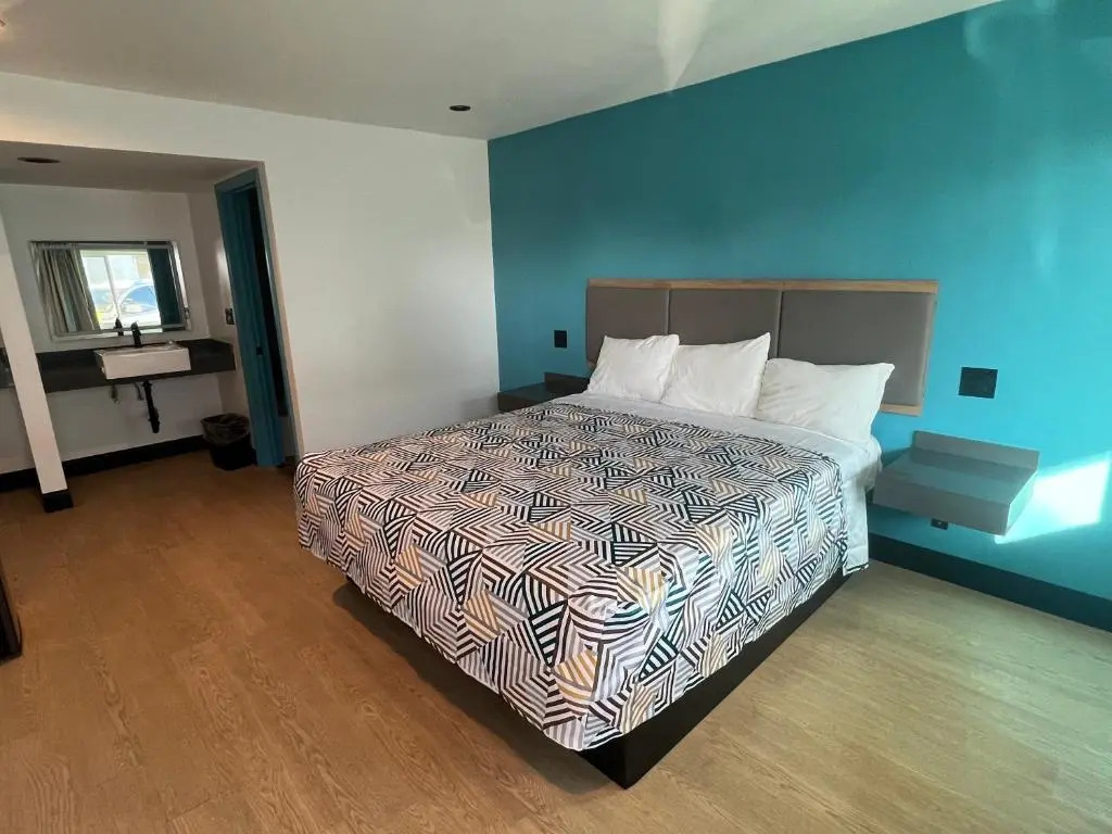 Arlo Motel near LAX, SoFi Stadium