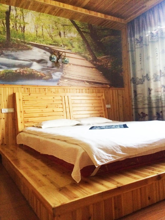 Wuzhen Happiness Pervades the Theme Inn