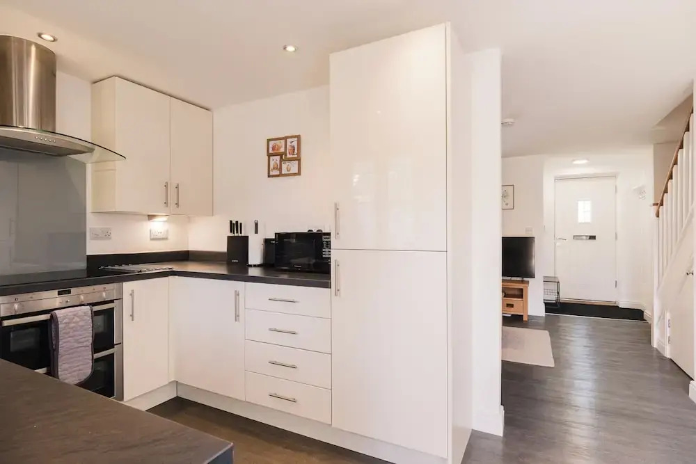 Charming 2 Bedroom Home in the Cotswolds