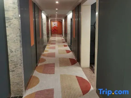 Yueyang Orange Fruit E-Sports Hotel (Railway Station)