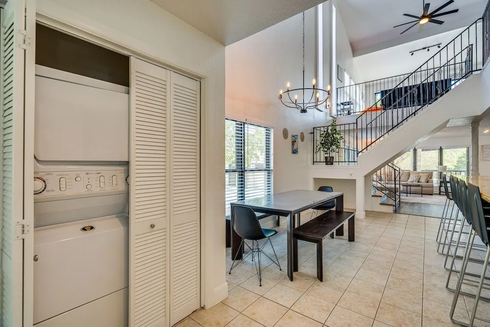 Texas Family-friendly Escape w/ Pool: Near Lake!