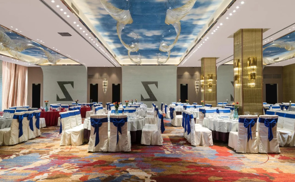 Headquarter International Hotel