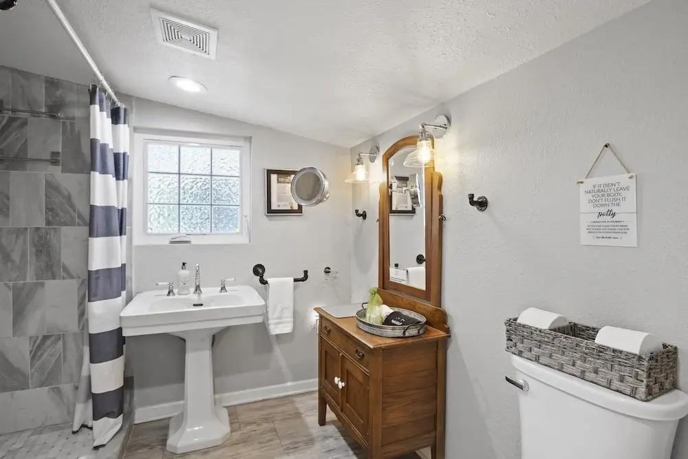 1929 Wash House 1 Bedroom Cottage