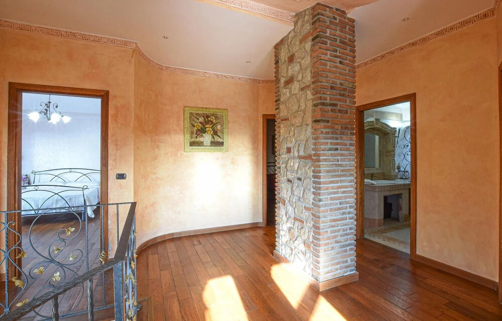 Stunning Home In Saline Ioniche