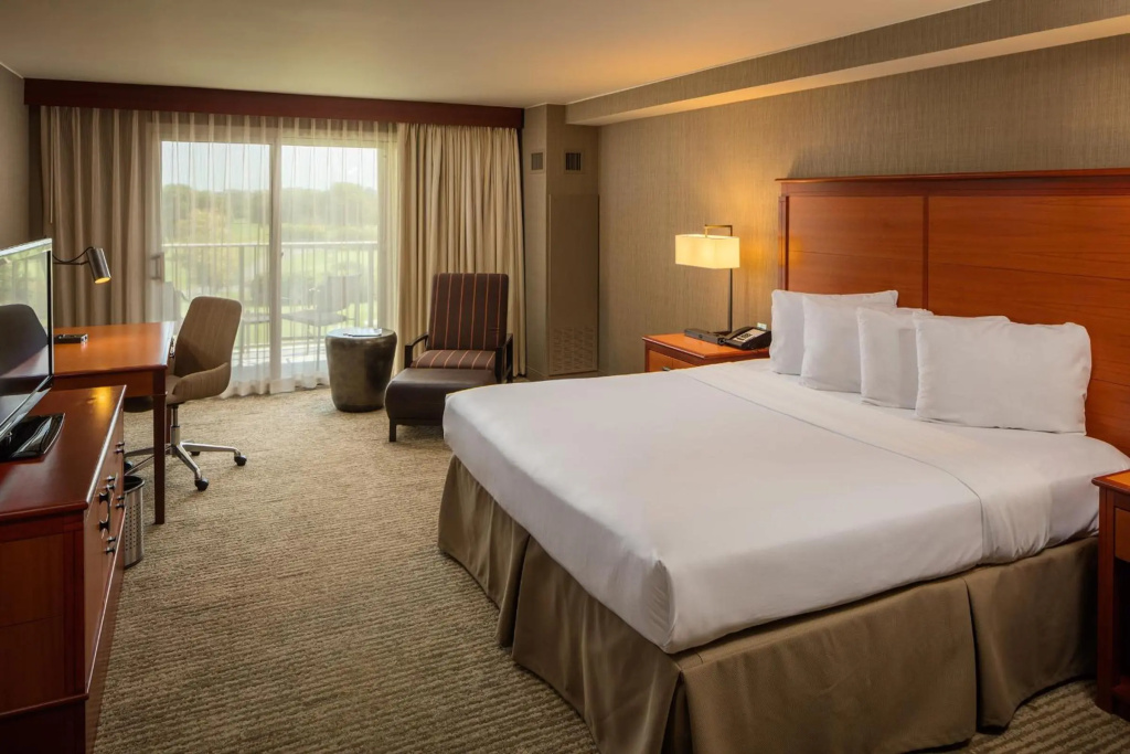 Eaglewood Resort & Spa