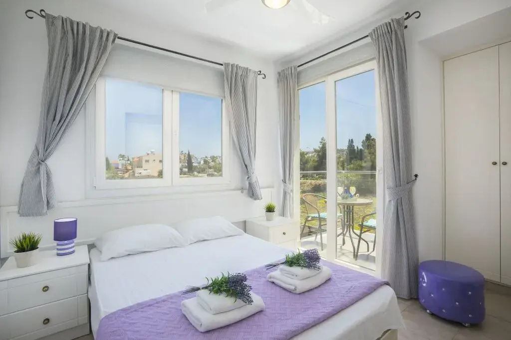 2 BR Villa Elessa - CHG 8923
