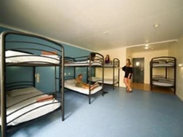 Beaches Backpackers Airlie Beach - Hostel