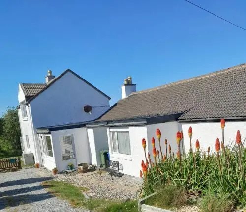 Lealt Falls House