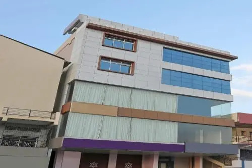 Oyo 28184 Bmr Residency