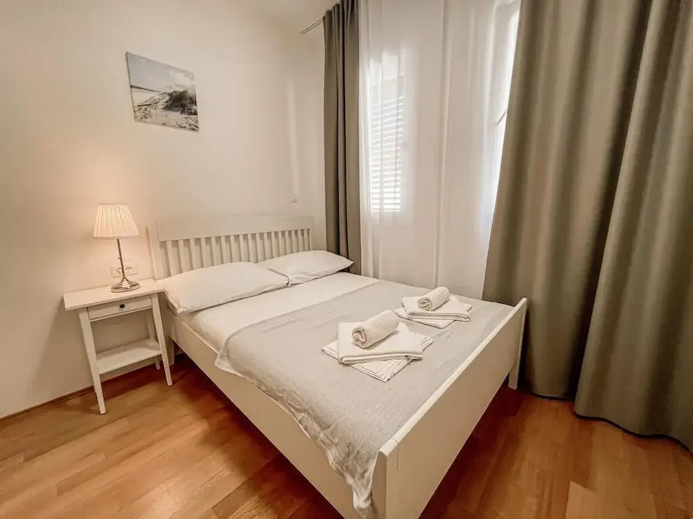 Pinia Apartments Bol