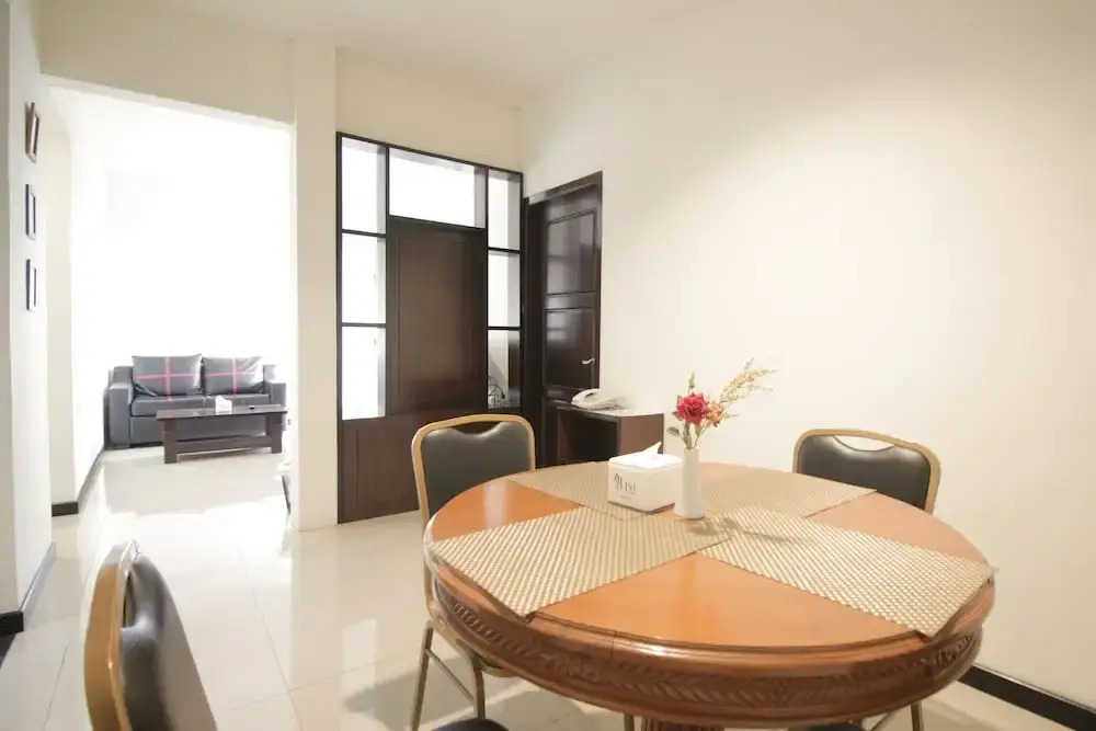 Capital O 459 Kuraya Residence