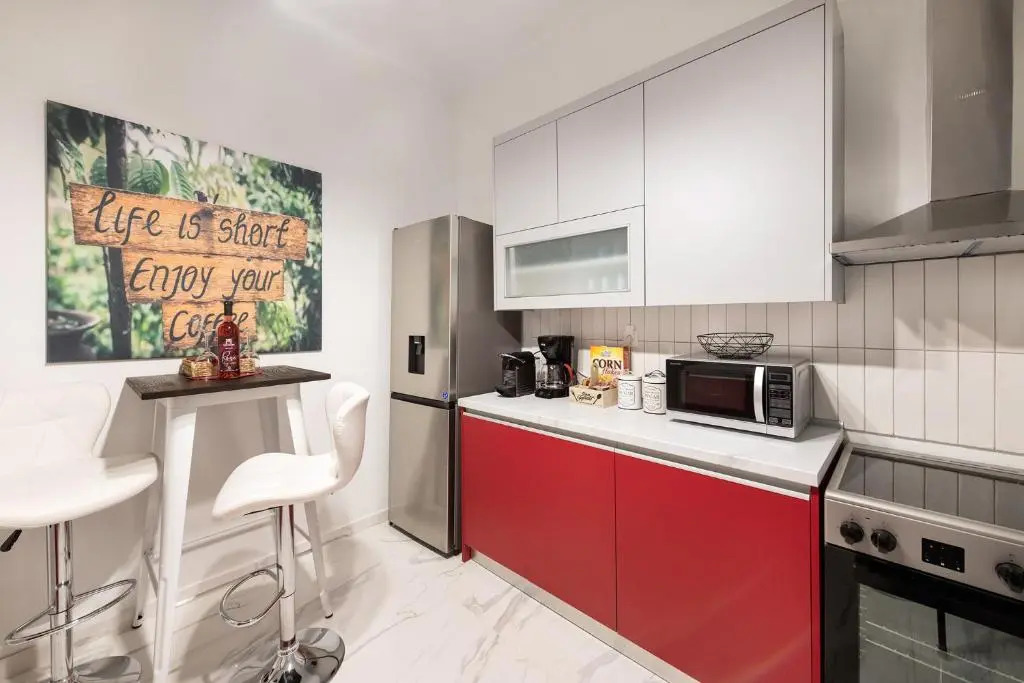 Porto Sea View Apartments - Mitropoleos 127