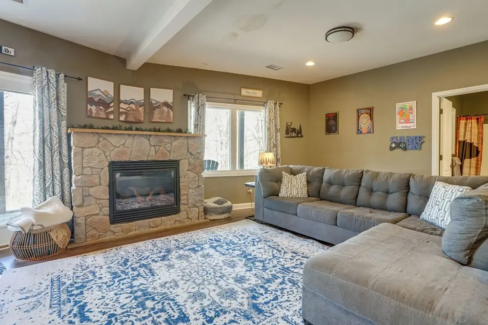 Stunning Wintergreen Resort Home: Ski & Golf