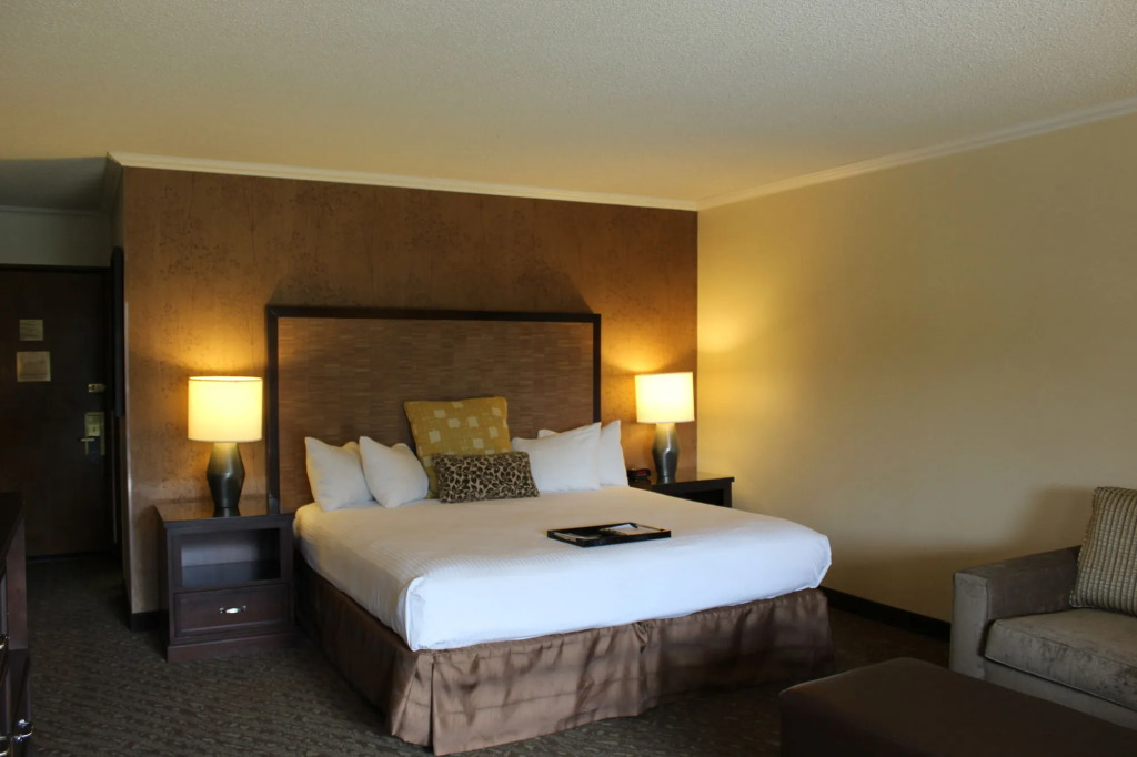 Valley River Inn