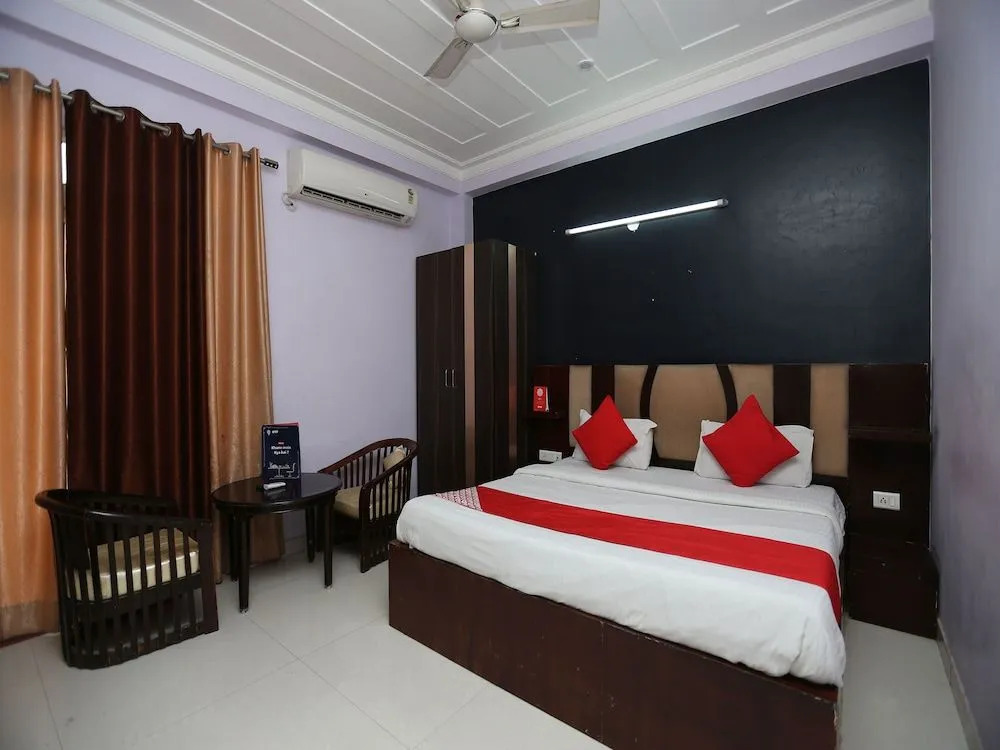 Oyo 14279 Bed Inn