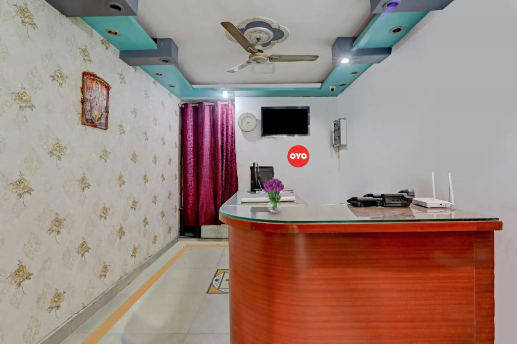 POP 80502A Hotel Aarya Galaxy Inn