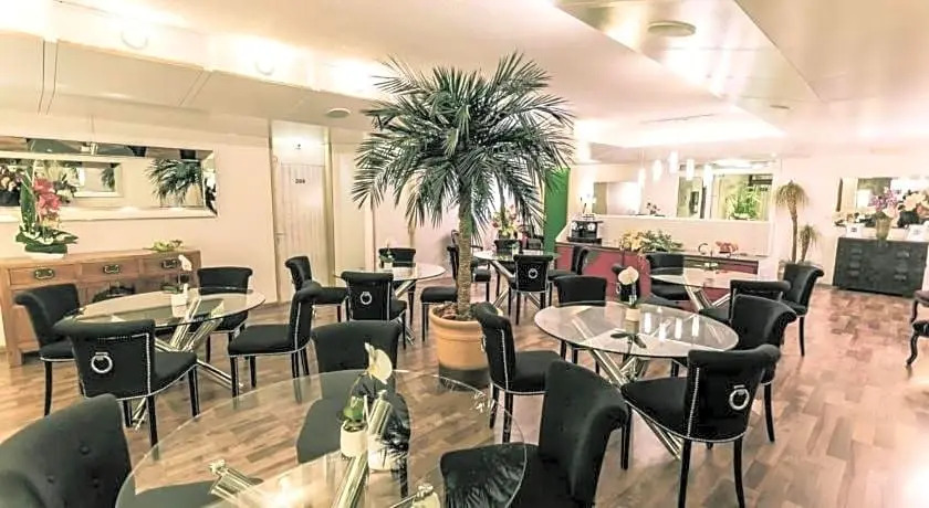 Hotel Les Arcades