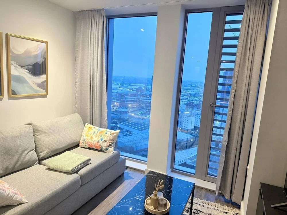 2 Bedroom En-suite in City Center for Long Stays