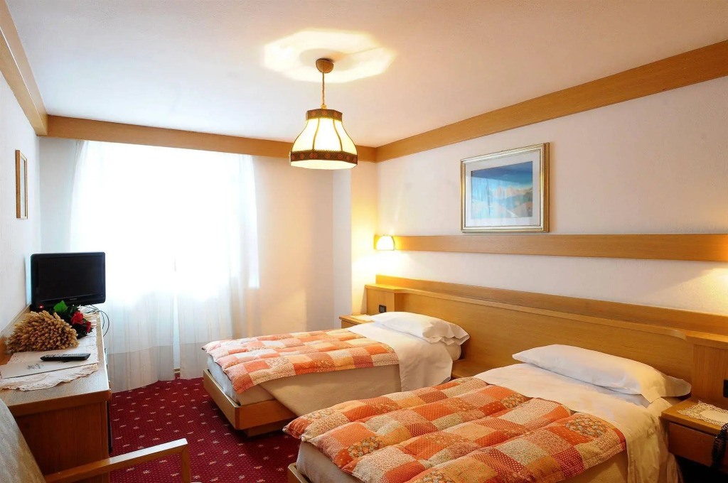 Hotel Alla Posta - Famiglia Pra dal 1866 a Caprile