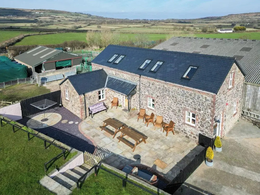 The Chaffhouse - 4 Bedroom - Llangenith