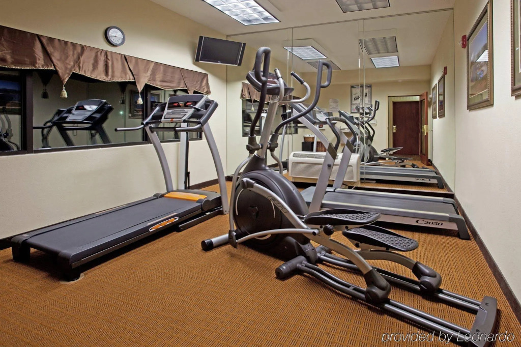 Holiday Inn Express & Suites Charlotte Arpt-Belmont by IHG