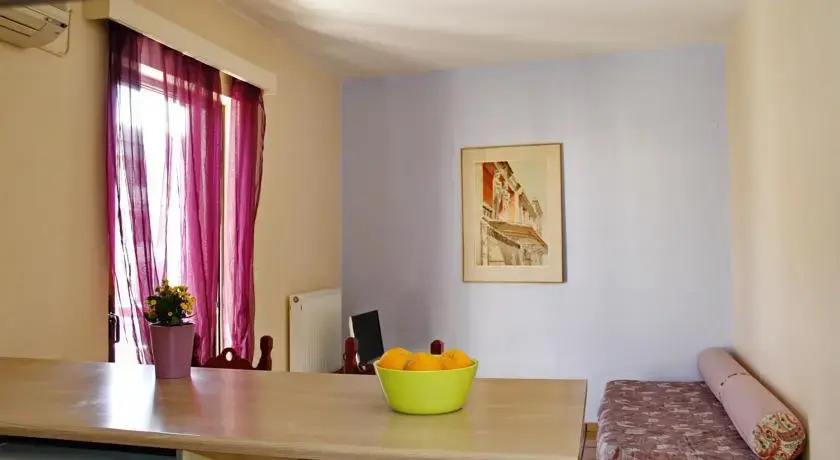 Loggetta Apartments