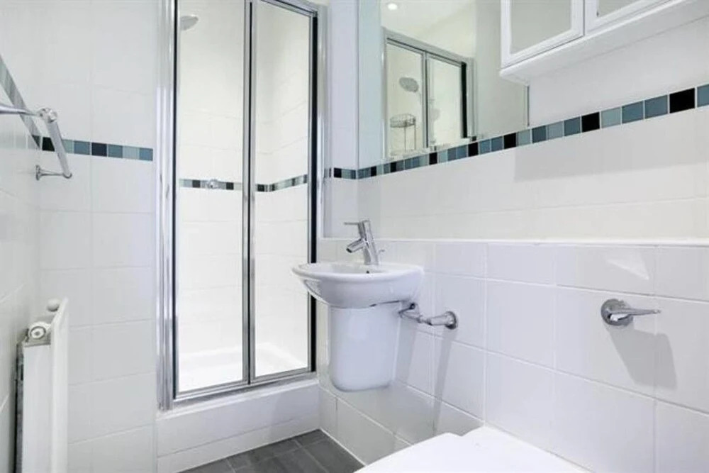 Modern and trendy 4 bed townhouse in Bristol