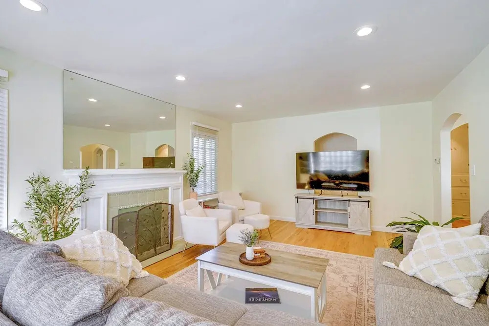 6 Mi to University of Utah: Family-friendly Home