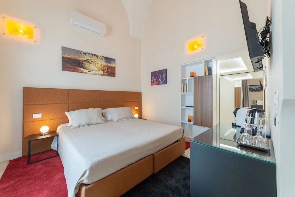 Y Arcillos Luxury Rooms CIN ITO75O35B4OOO468O2