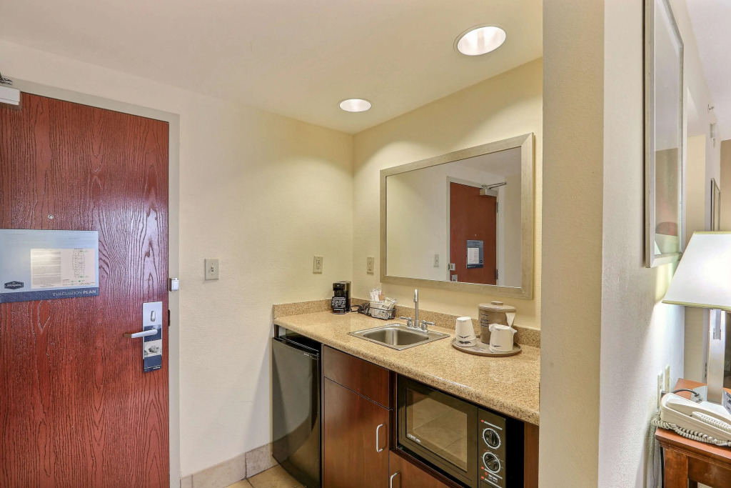 Hampton Inn & Suites Savannah - I-95 South - Gateway
