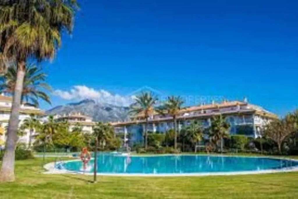Puerto Banus Ático de 4 Habitaciones