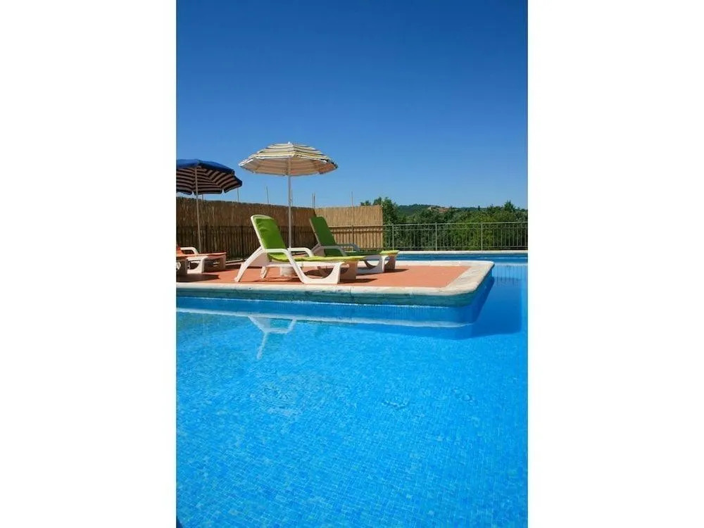 Stunning private villa for 8 guests with private pool, WIFI, TV, terrace, pets allowed and parking