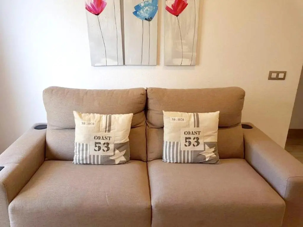 One bedroom appartement at Empuriabrava 50 m away from the beach with lake view and furnished terrace