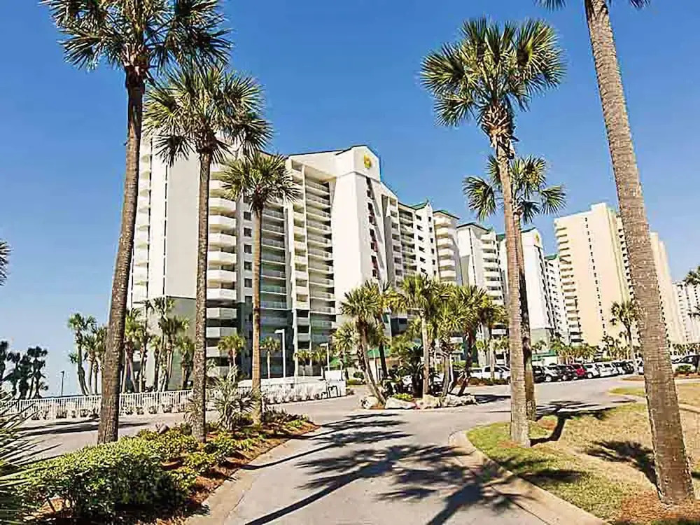 Long Beach Resort 4-1305