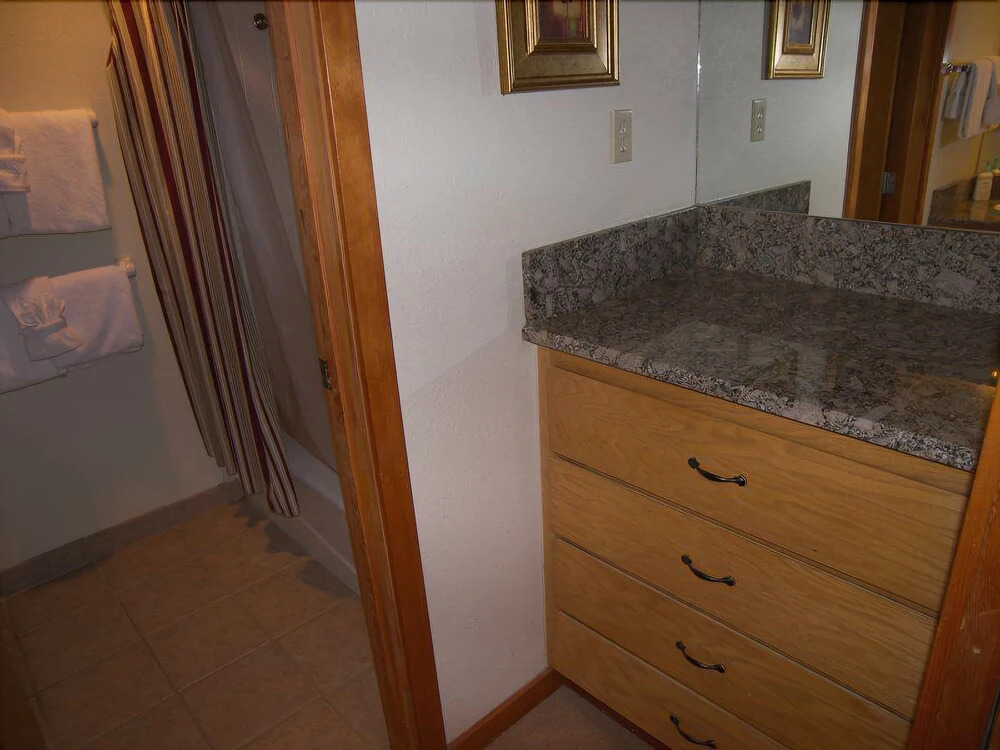 Lakeshore 1 Ba Studio condo by RedAwning
