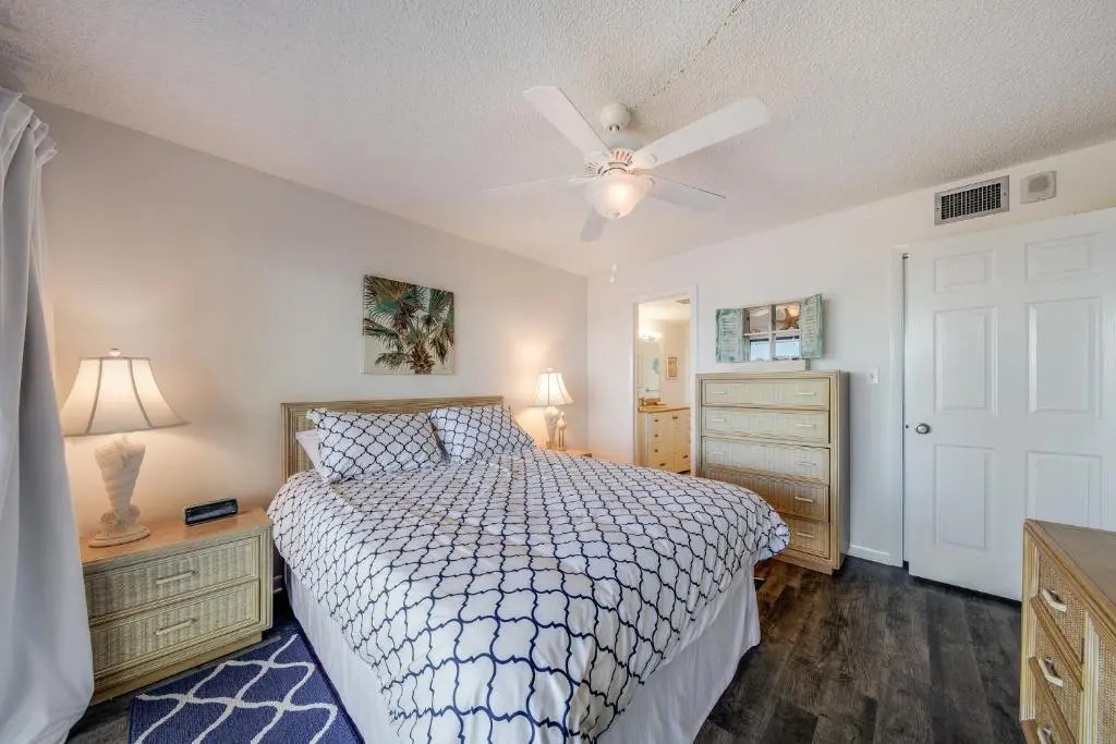 Terra Mar 502, 2 Bedroom, Sleeps 6, Gulf Front, Elevator, Heated Pool