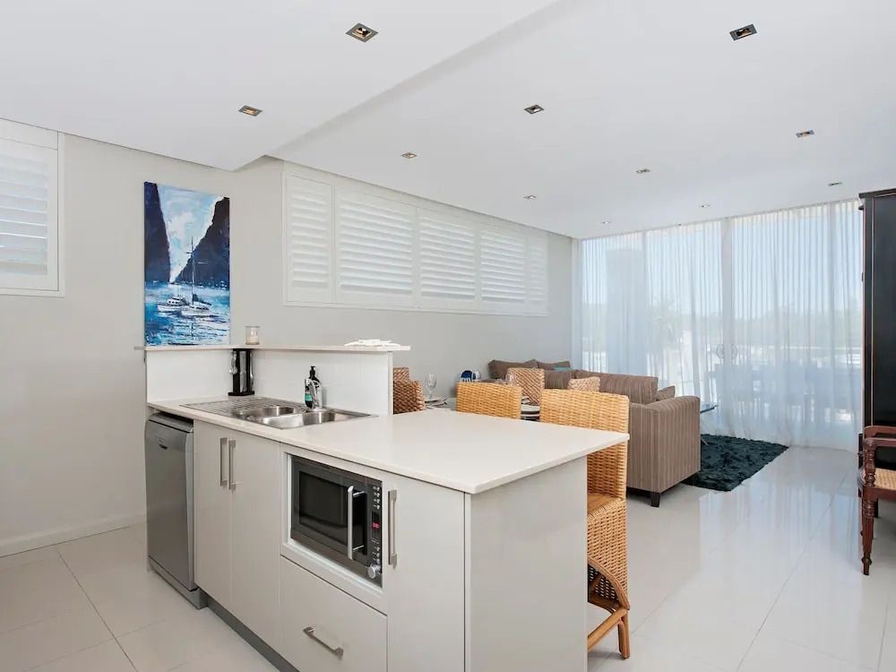 Aura Unit 12 - Shoal Bay