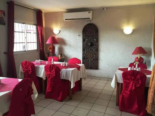 Hotel Hibiscus Blvd Triomphal