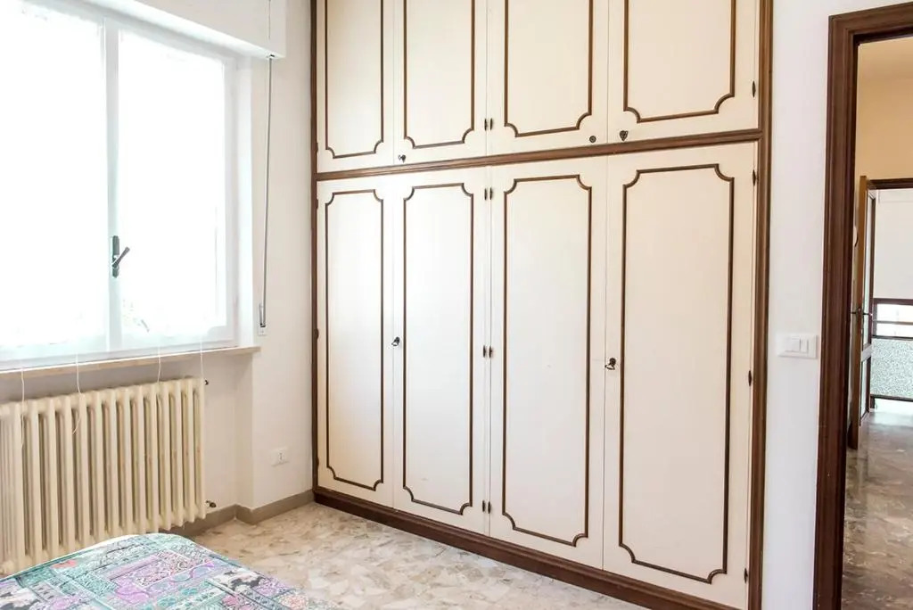 N235 - Numana, ampio appartamento con terrazzo vista mare
