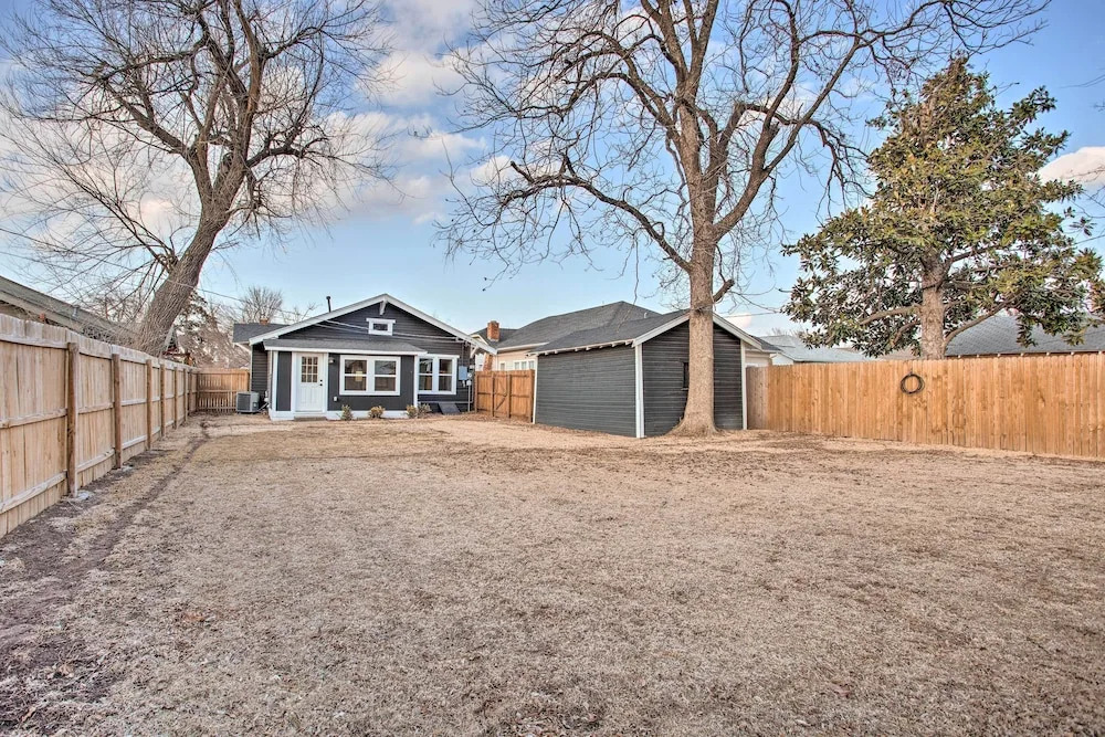Charming Downtown Home w/ Updated Interior!