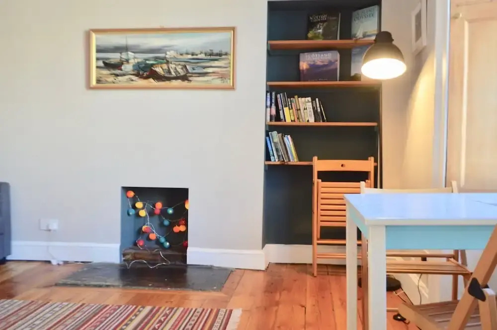1 Bedroom Flat Near Princes St Sleeps 4