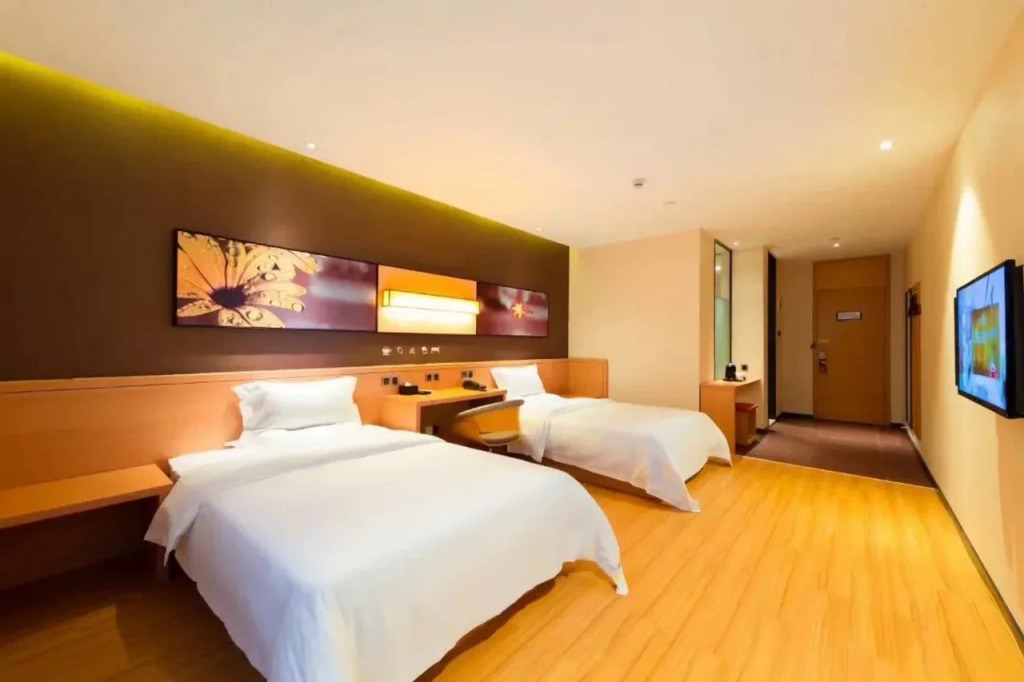 IU Hotels·Guangzhou Zengcheng Gualv Road Wanda Plaza
