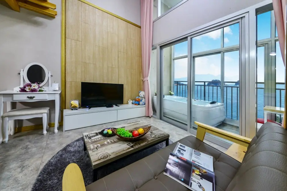 Yeosu Feeling Pension