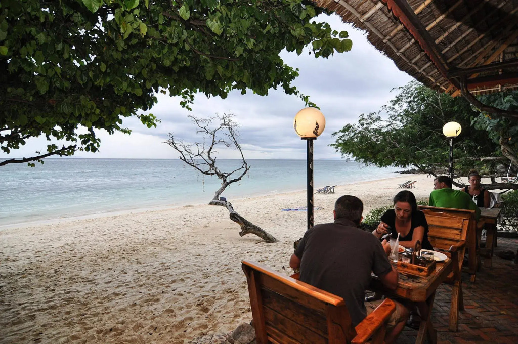 Phi Phi Relax Beach Resort