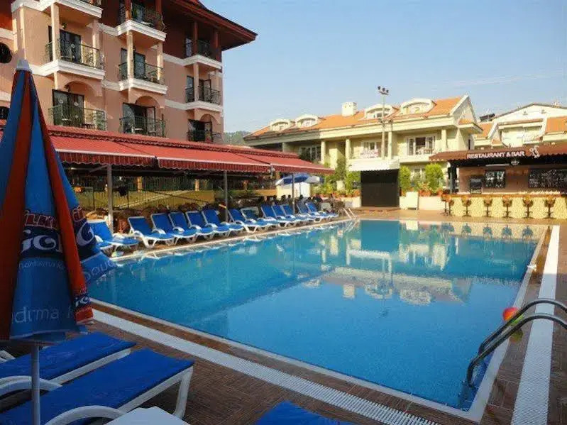 Seven Brothers Otel